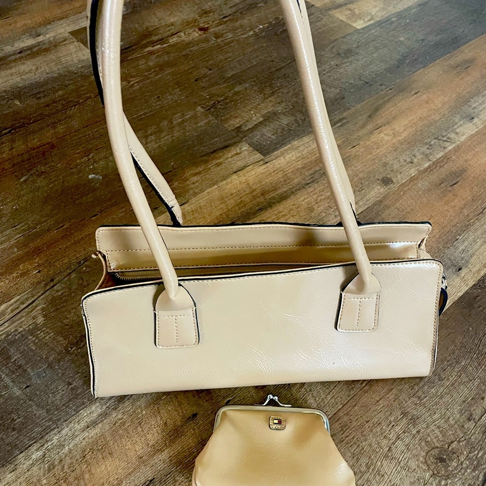 Tommy Hilfiger purse set- with coin purse